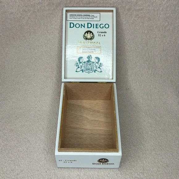 Don Diego Empty Grande Cigar Box with Crest Design White/Teal Dominican Republic - Picture 5 of 10